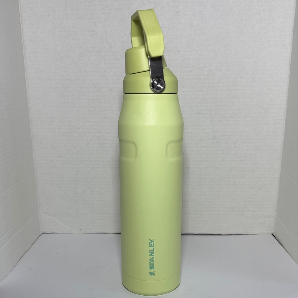 Stanley AeroLight 36oz Insulated Bottle - Lime Green